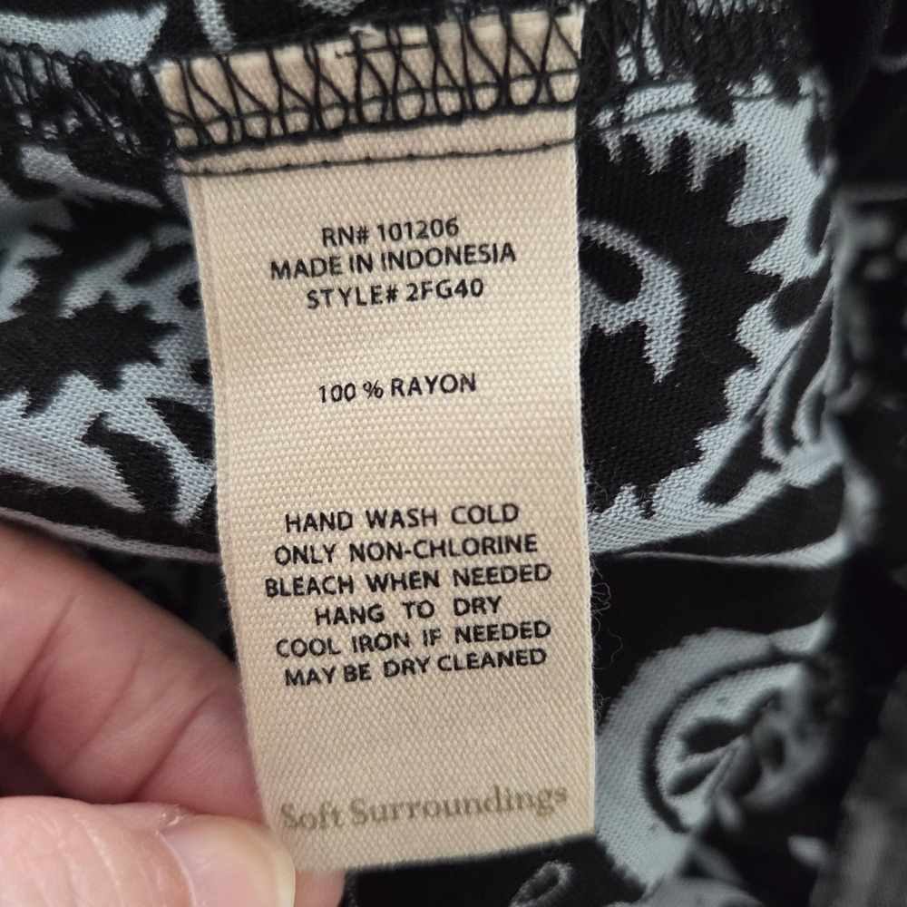 Soft Surroundings Sydney Wide Leg Sleeveles Elephant Paisley Batik Jumpsuit Sz L - Picture 5 of 7